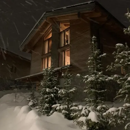 Challet Jasna Exclusive **** بيت خشبي ديمانوفْشكا دولِنا